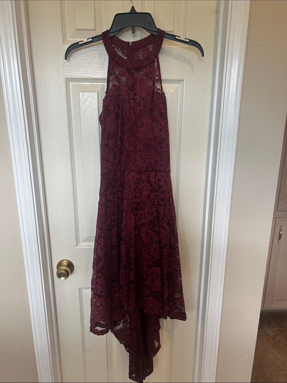 High-Low Lace Evening Dress in Burgundy